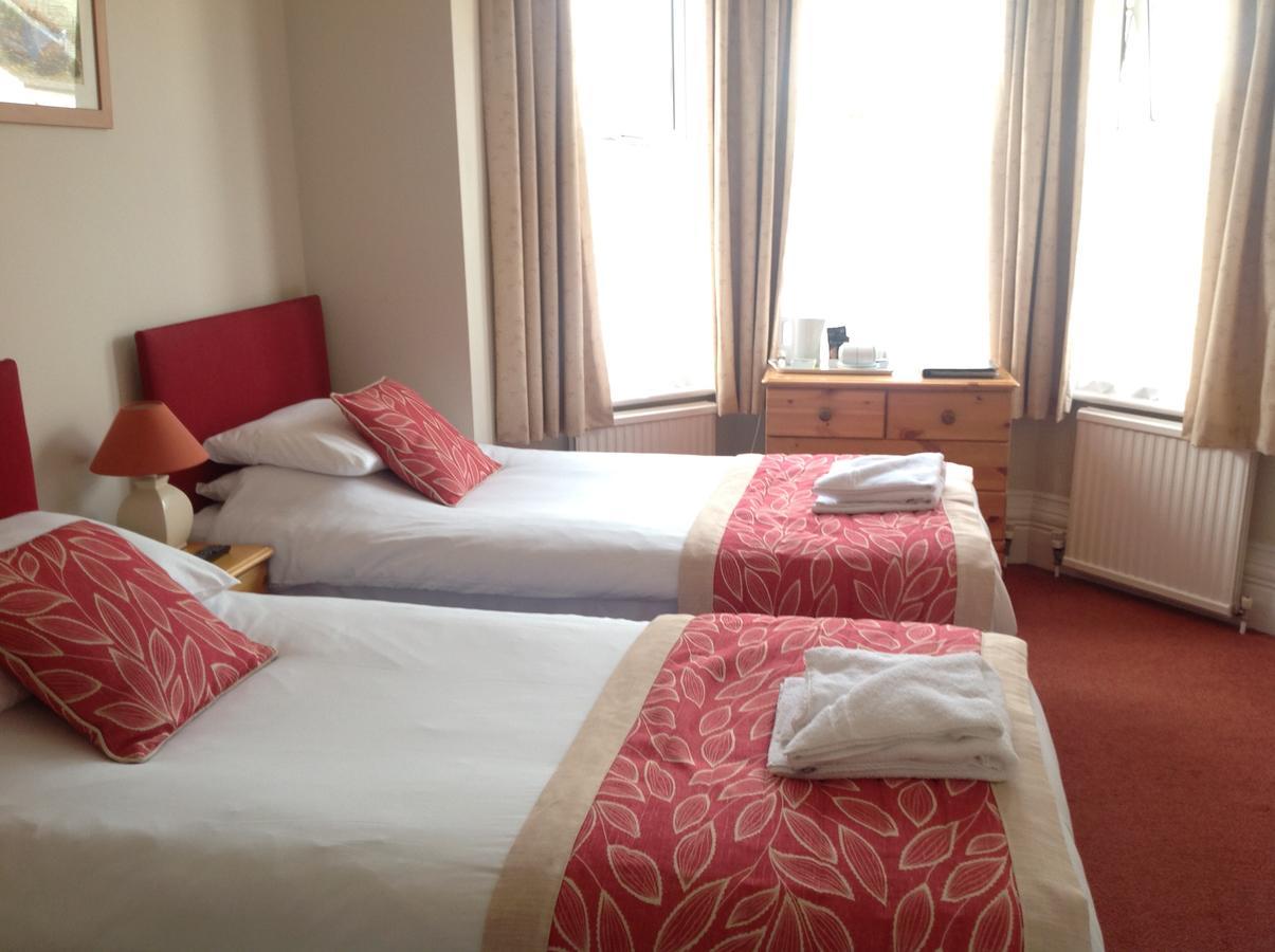 By The Sea Bed And Breakfast Eastbourne Luaran gambar