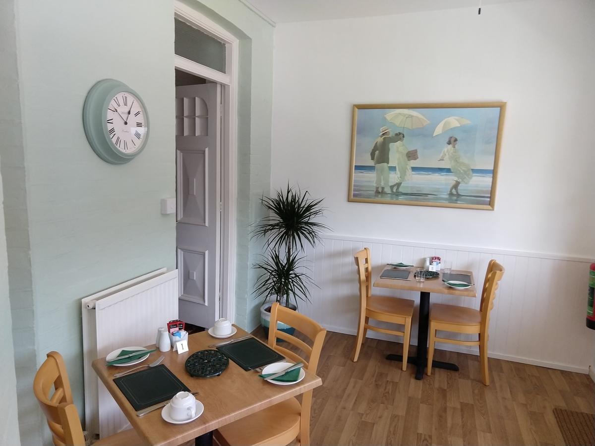 By The Sea Bed And Breakfast Eastbourne Luaran gambar