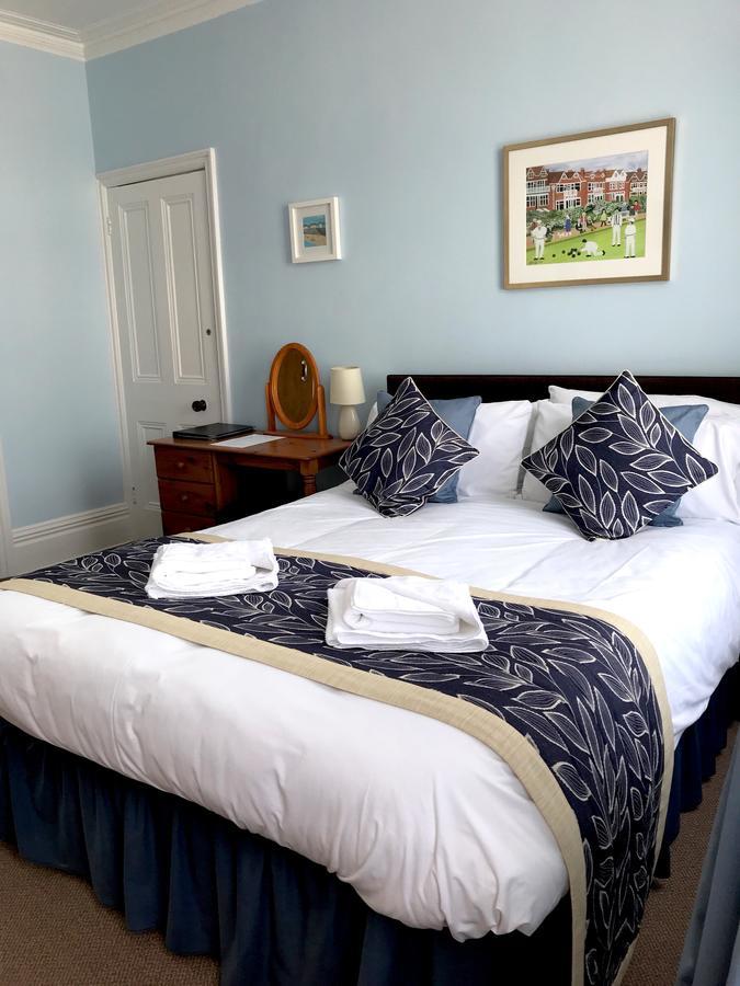 By The Sea Bed And Breakfast Eastbourne Luaran gambar