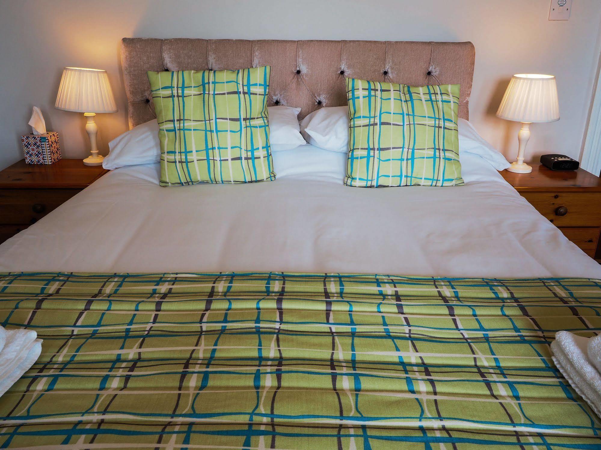 By The Sea Bed And Breakfast Eastbourne Luaran gambar