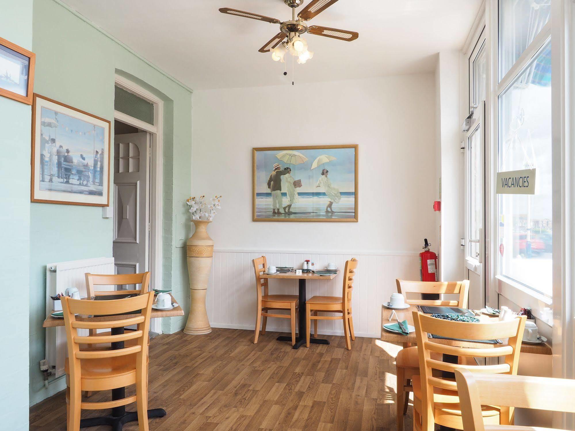 By The Sea Bed And Breakfast Eastbourne Luaran gambar