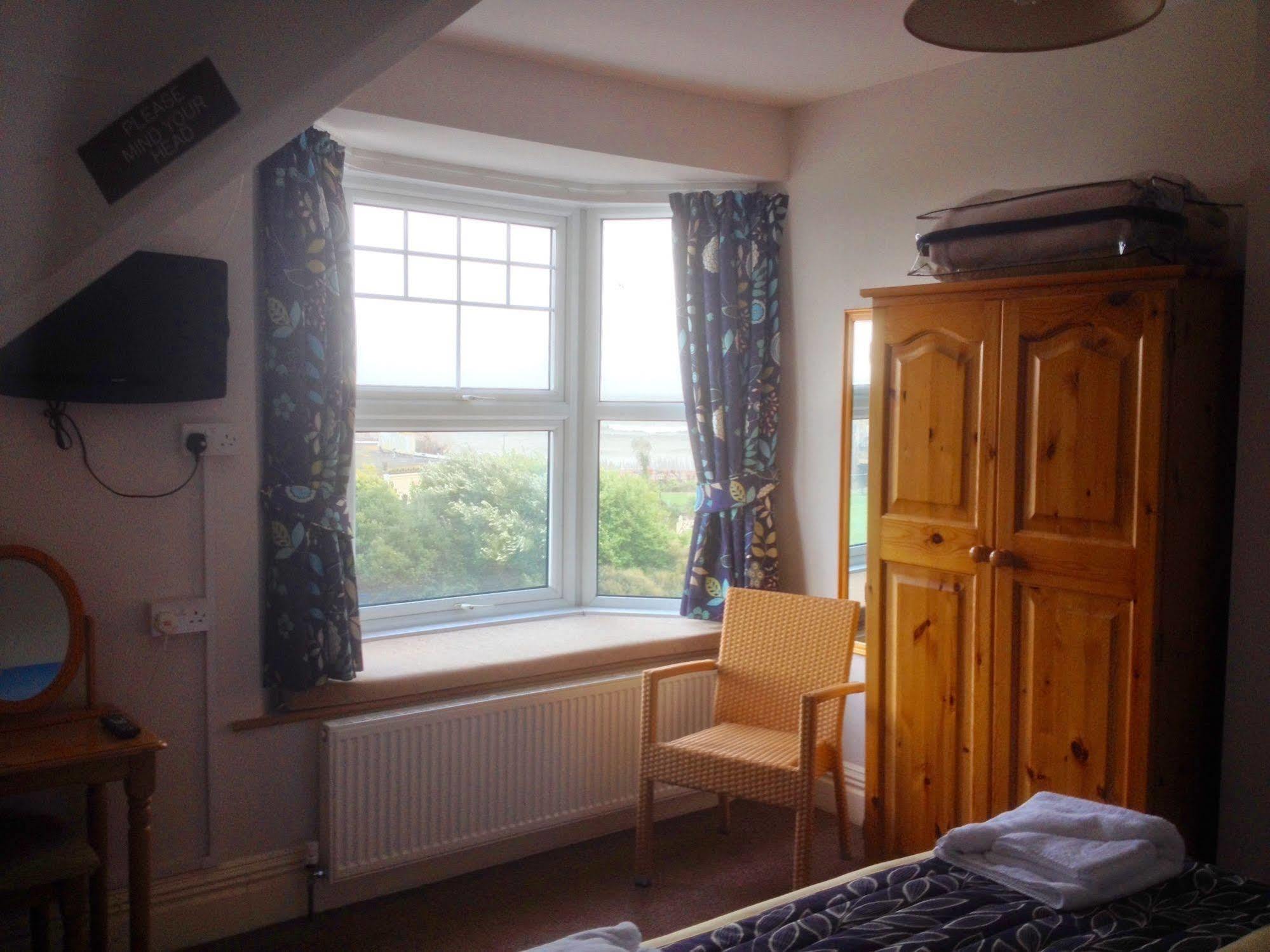By The Sea Bed And Breakfast Eastbourne Luaran gambar