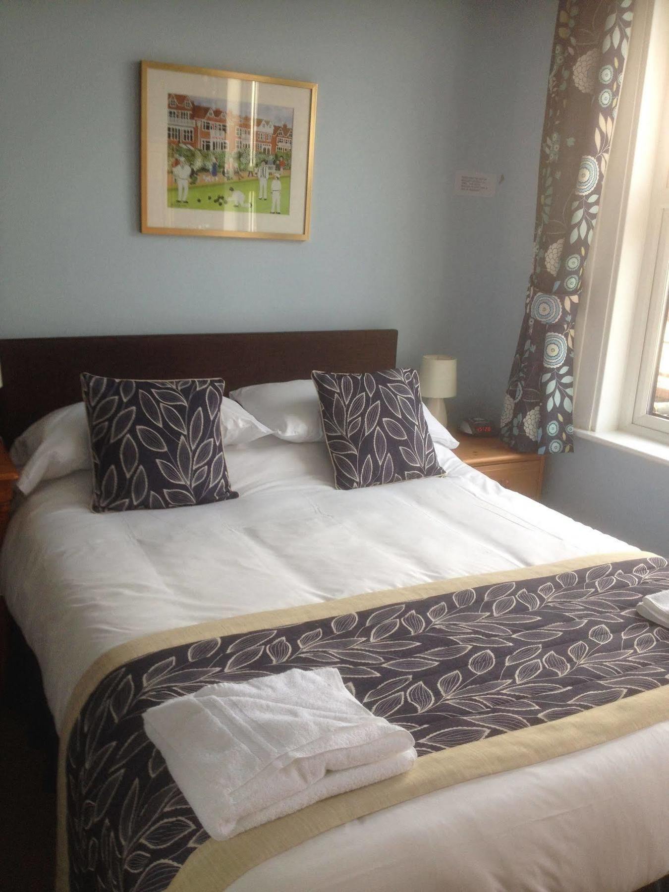By The Sea Bed And Breakfast Eastbourne Luaran gambar