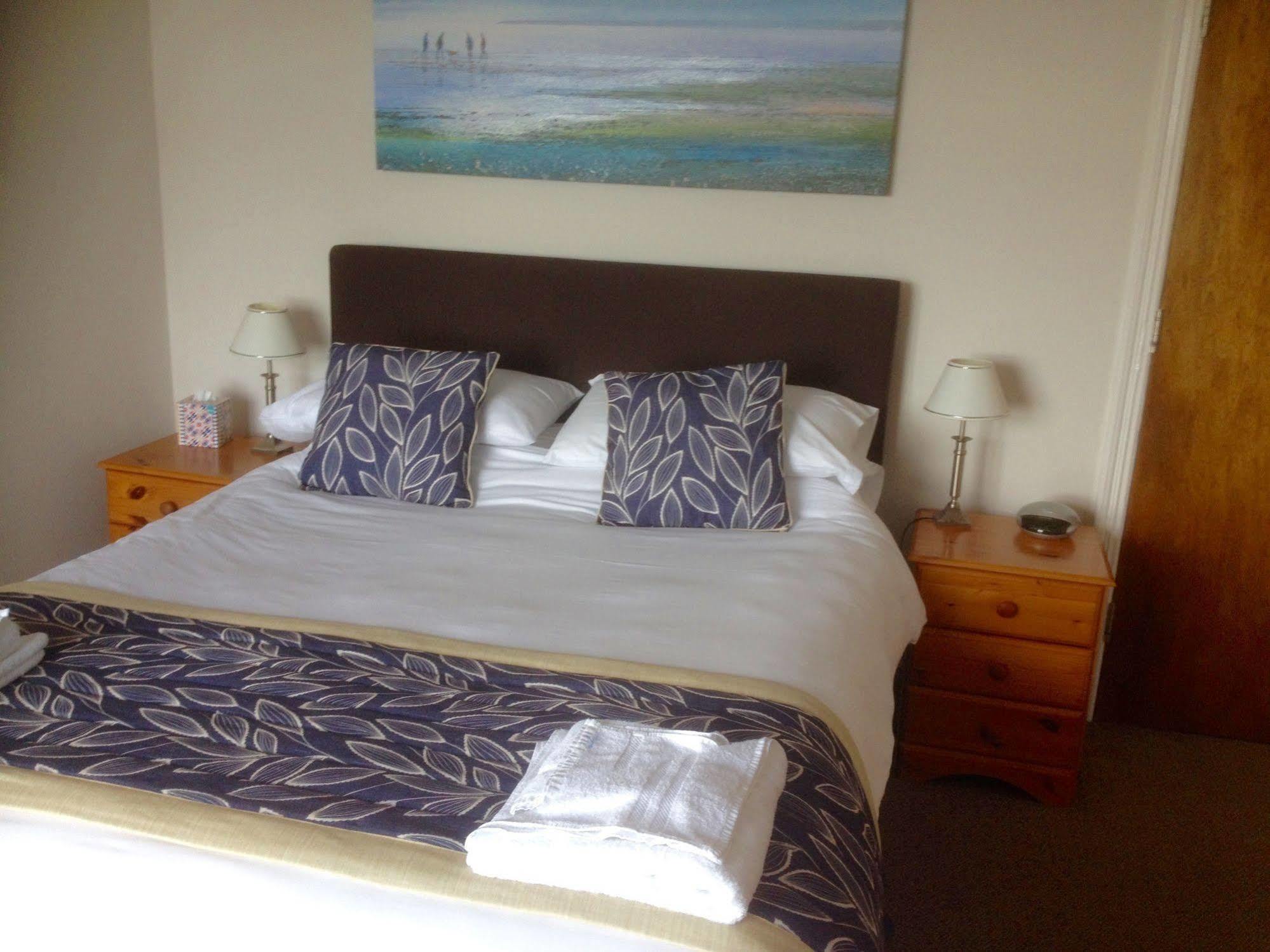 By The Sea Bed And Breakfast Eastbourne Luaran gambar